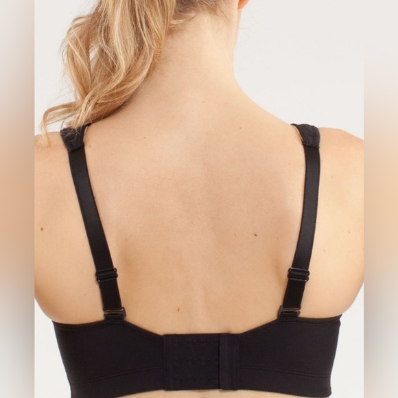 Lululemon Ta Ta Tamer Black Sports Bra Back Hook Closure Sz 36D (Missing Pads) - Picture 2 of 7